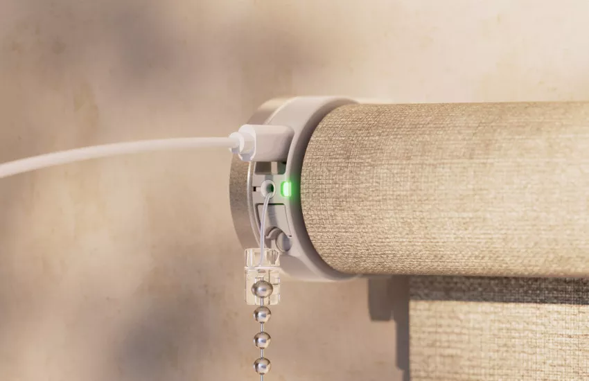 EVE MOTIONBLINDS USB C Charging