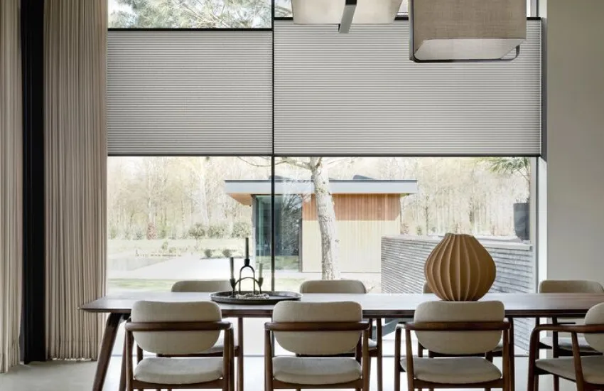 Instagram PF HC25 DNVR 585 01 sand P