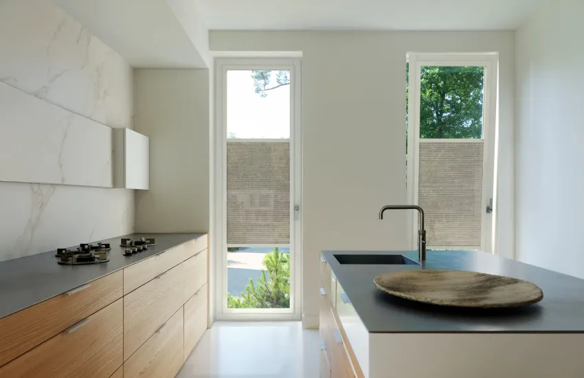Large web SMF B20 SmartFrame White Kitchen WindowTilted L