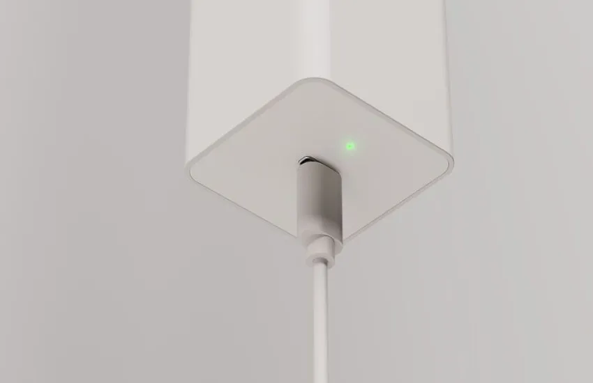 Medium web CC B110 CM 36 USB C Charging