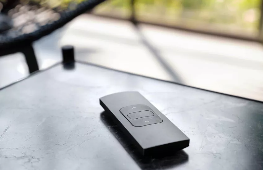 MOTIONBLINDS REMOTE 1 lowres